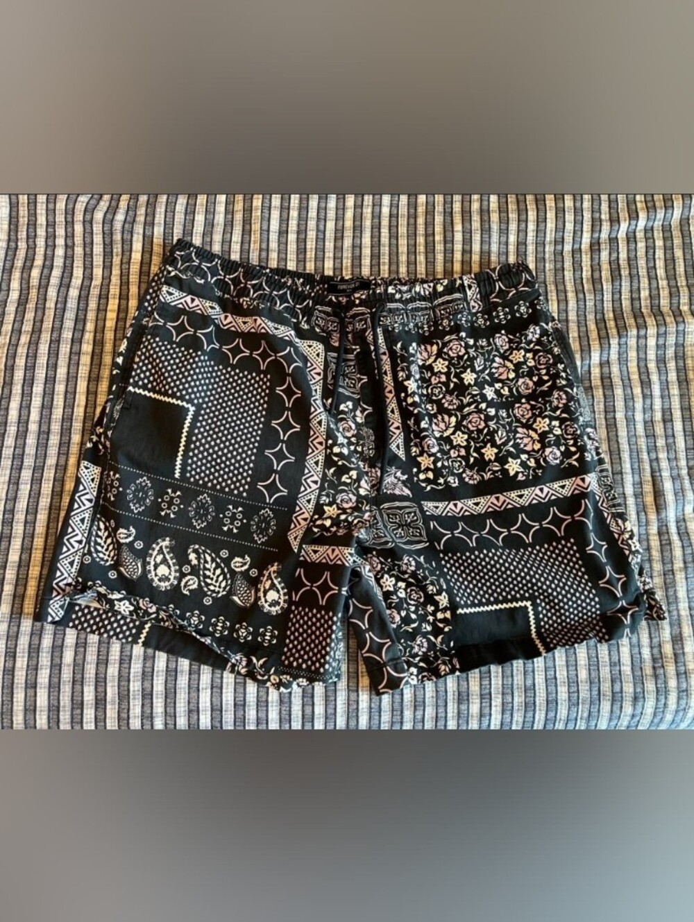 Forever 21 Men Black And White Bandana Shorts with Black & White Floral Trim